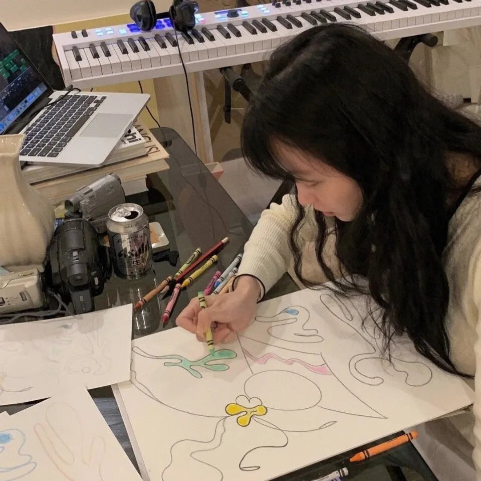 皇后驾到：反派人设崩不住了